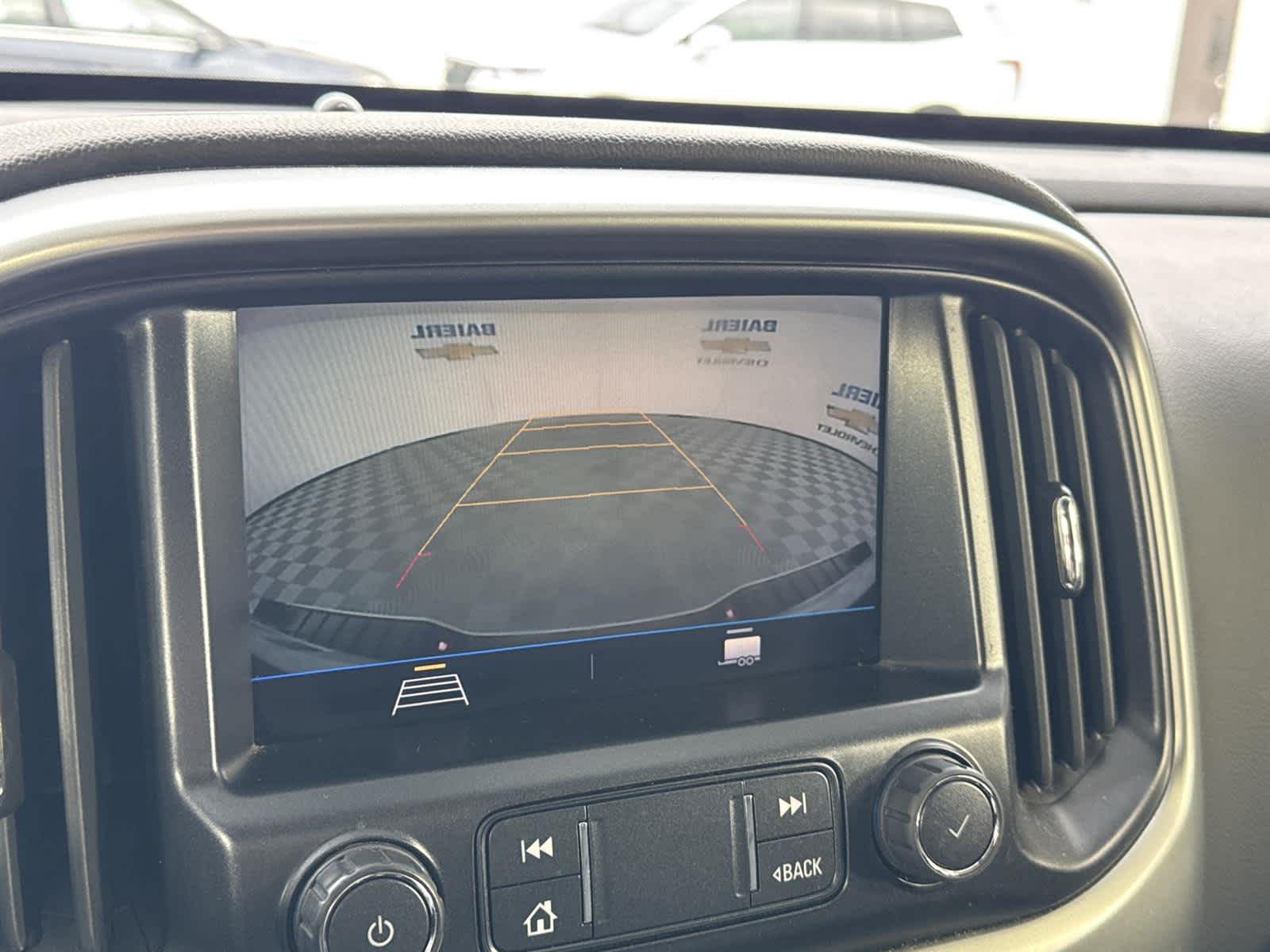 Thumbnail: 2022 Chevrolet Colorado - 18