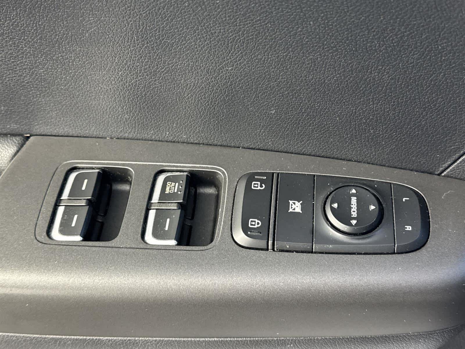 Thumbnail: 2017 Kia Sportage - 22