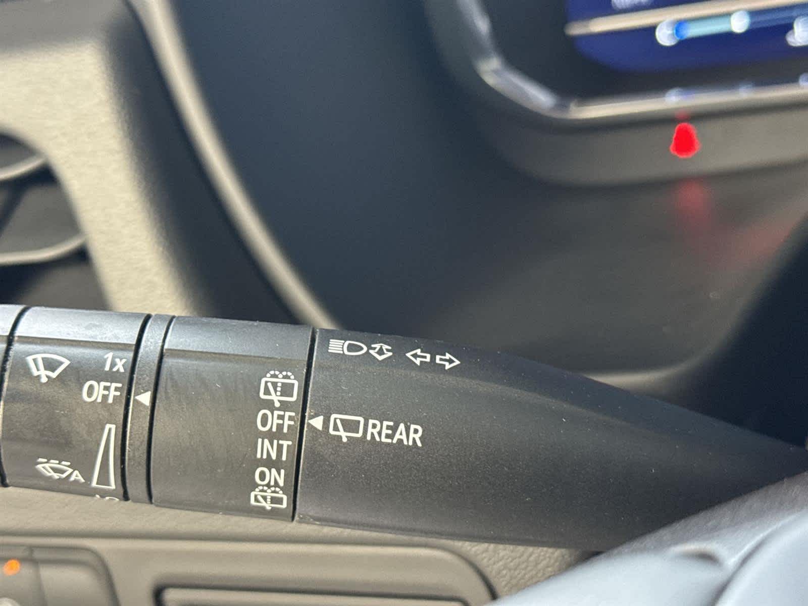 Thumbnail: 2023 Chevrolet Suburban - 27