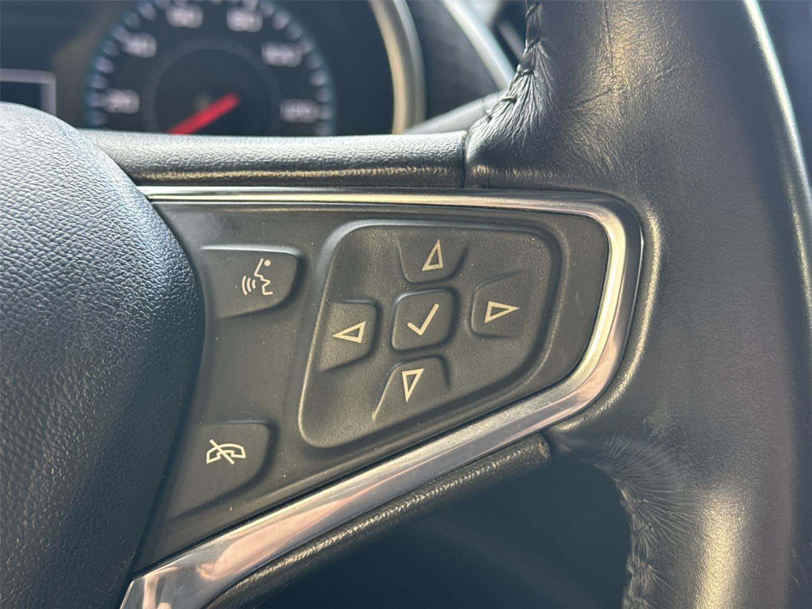 Thumbnail: 2021 Chevrolet Malibu - 25