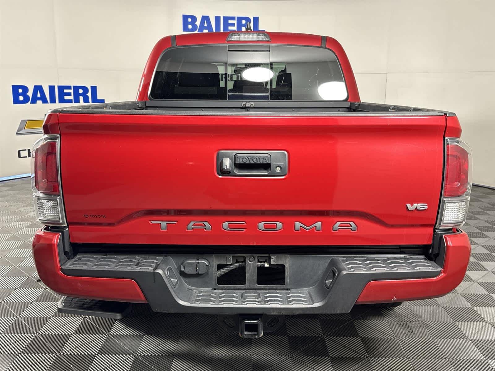 Thumbnail: 2022 Toyota Tacoma - 4