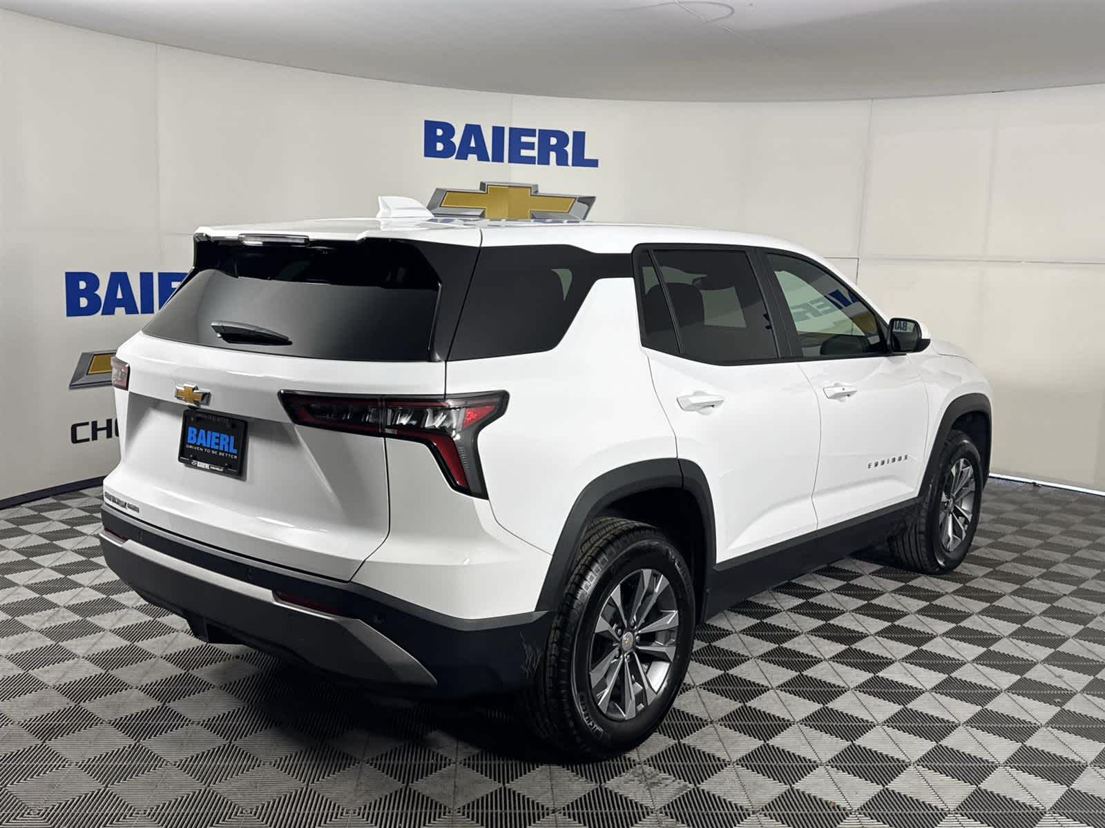 Thumbnail: 2026 Chevrolet Equinox - 5