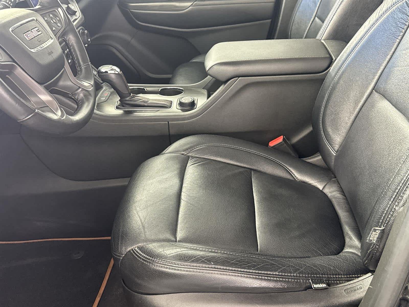 Thumbnail: 2017 GMC Acadia - 11