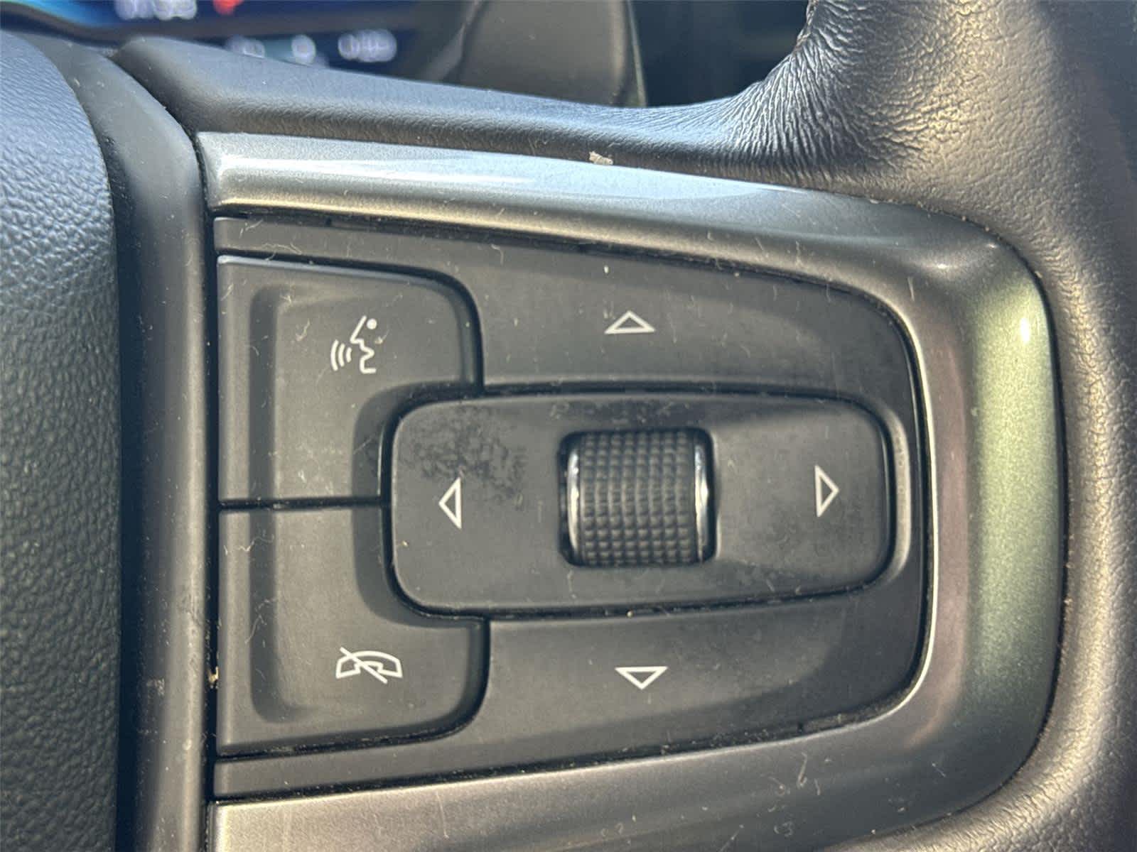 Thumbnail: 2023 Chevrolet Silverado 1500 - 25