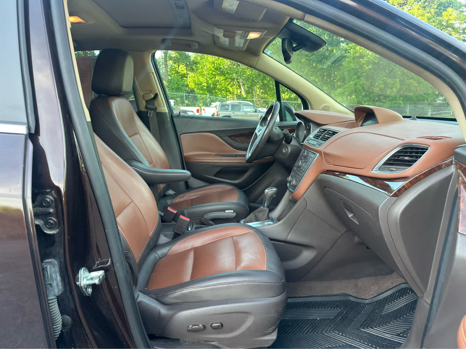 Thumbnail: 2015 Buick Encore - 20