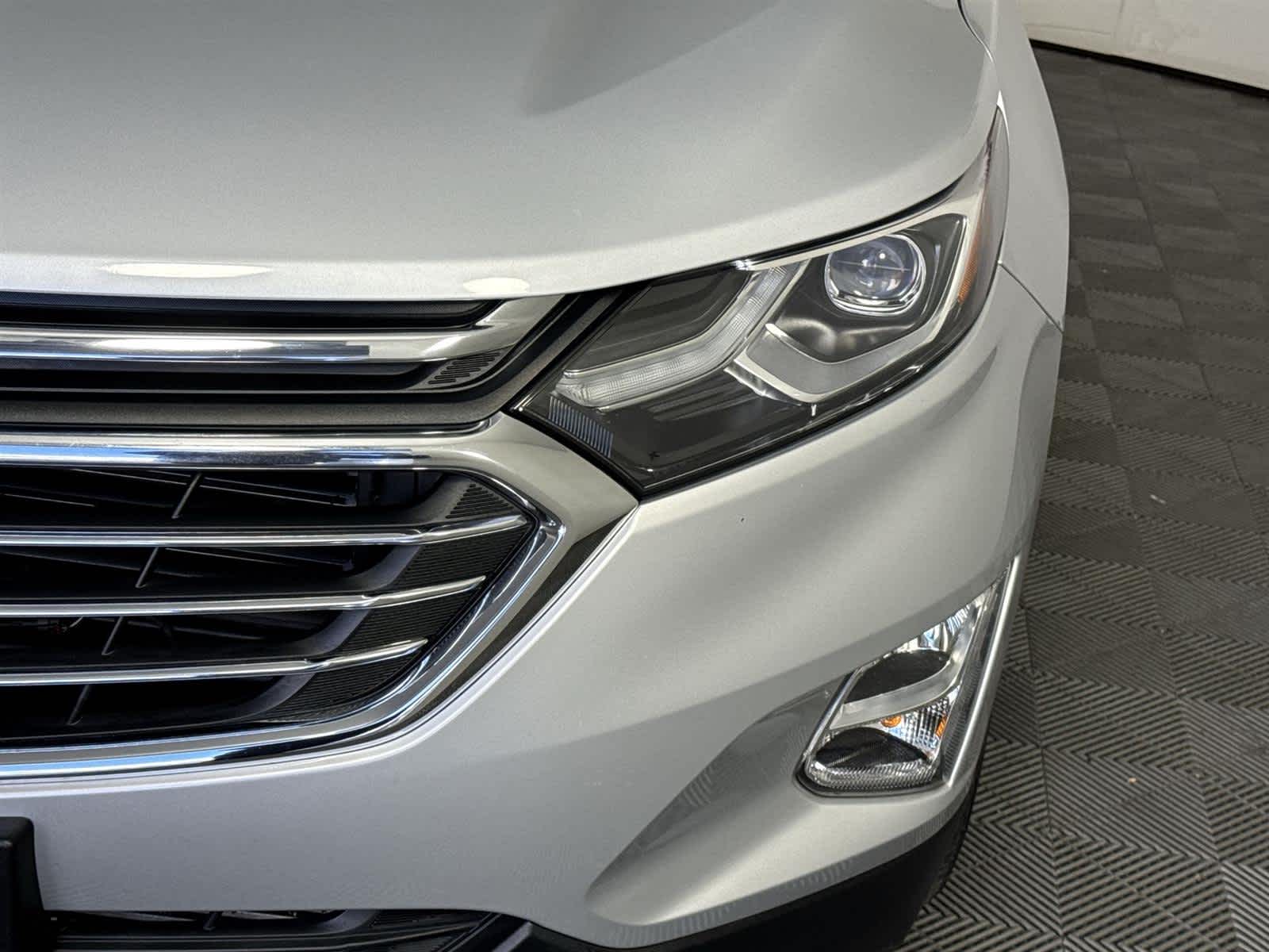 Thumbnail: 2019 Chevrolet Equinox - 9