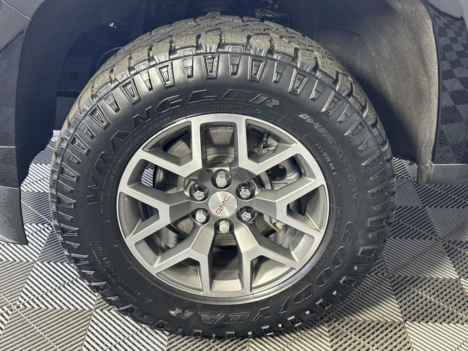 Thumbnail: 2022 GMC Canyon - 10