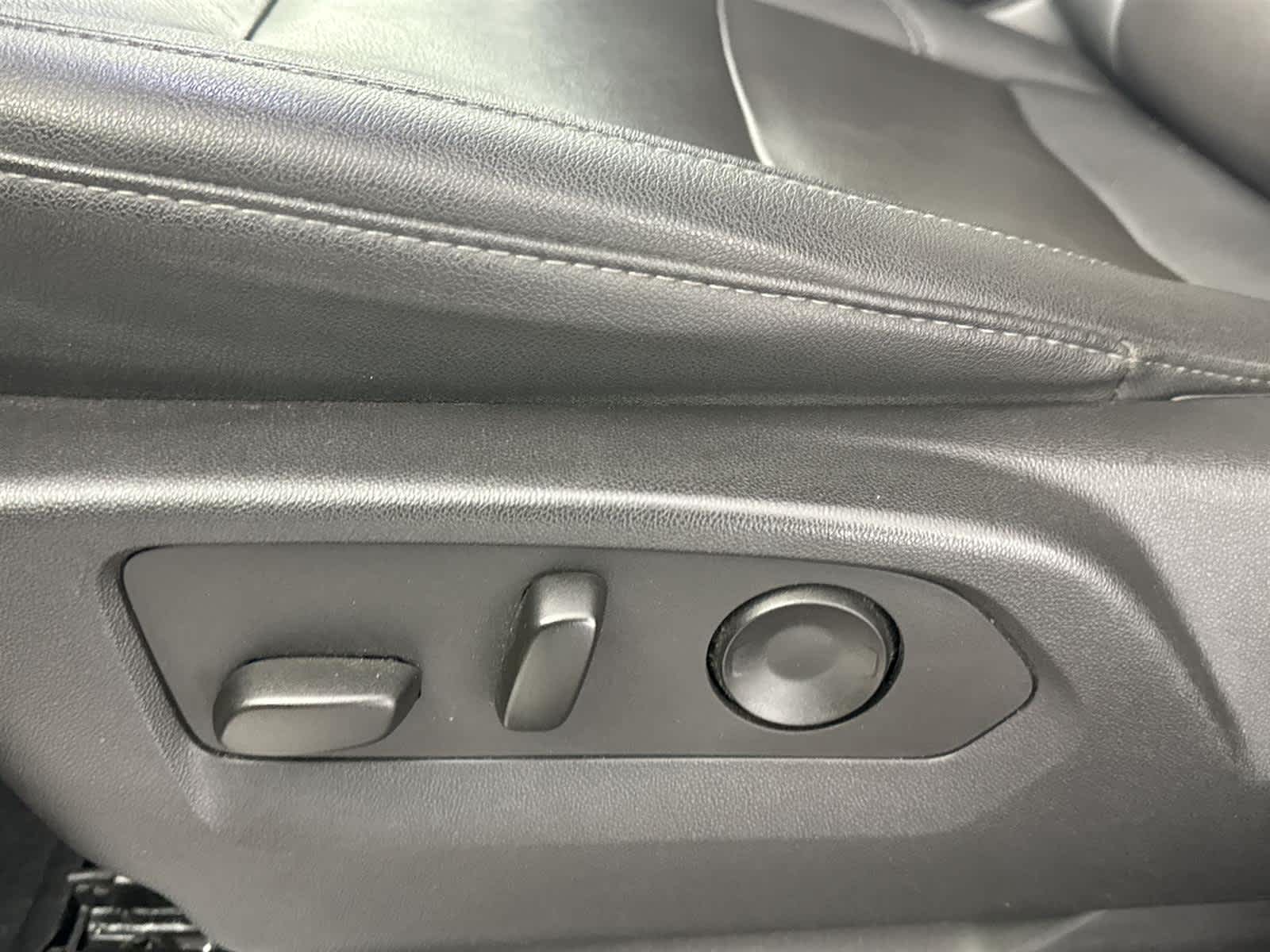 Thumbnail: 2023 GMC Sierra 1500 - 12