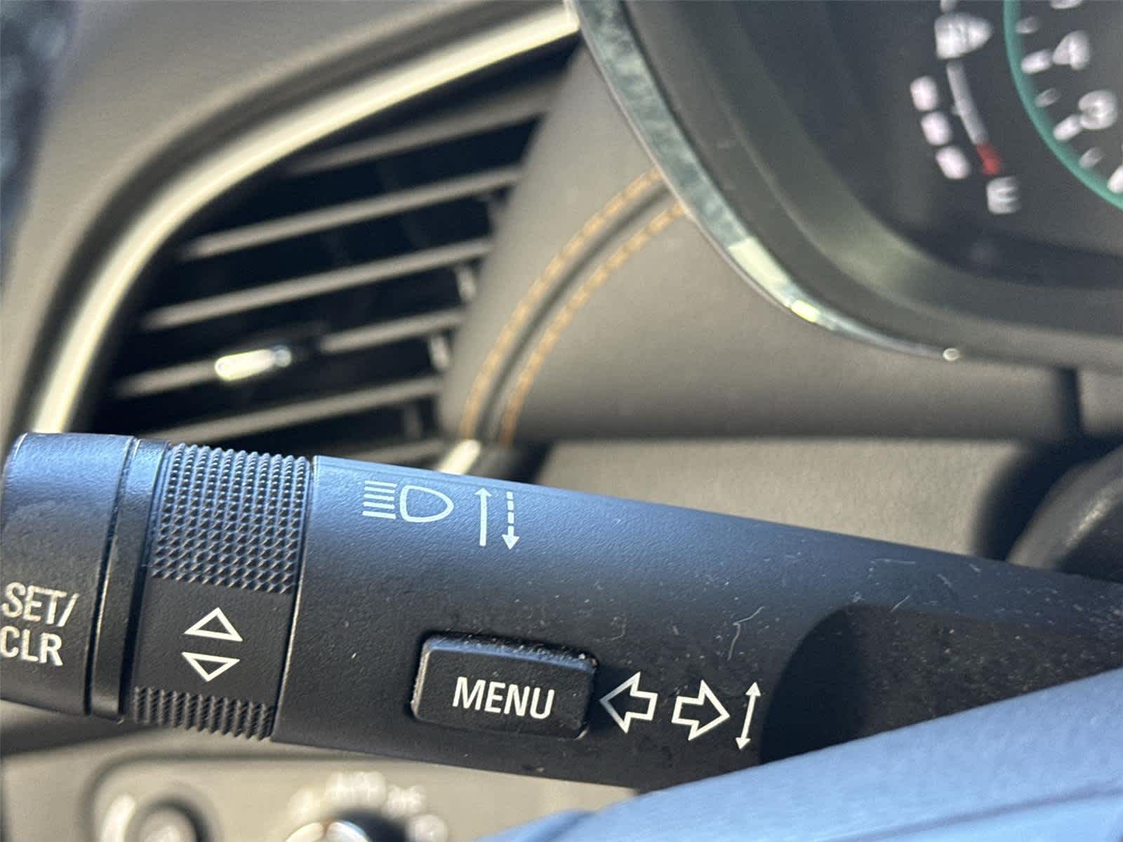 Thumbnail: 2022 Chevrolet Trax - 25