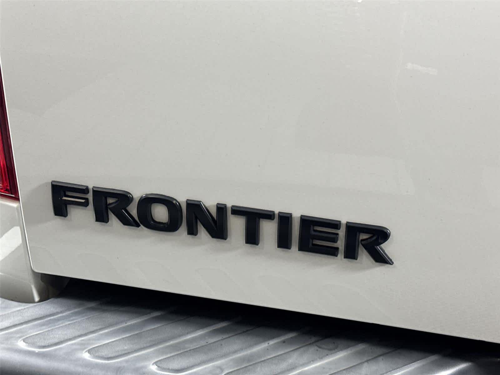 Thumbnail: 2018 Nissan Frontier - 9