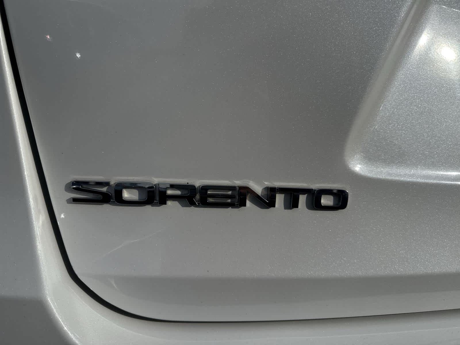 Thumbnail: 2019 Kia Sorento - 10