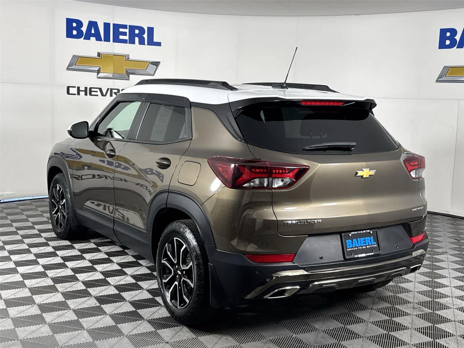 Thumbnail: 2022 Chevrolet TrailBlazer - 3