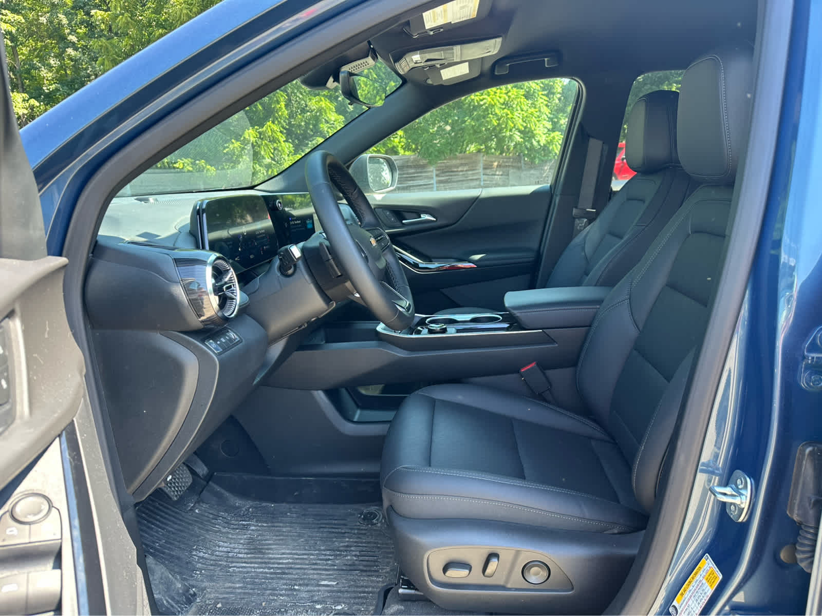 Thumbnail: 2026 Chevrolet Equinox - 9