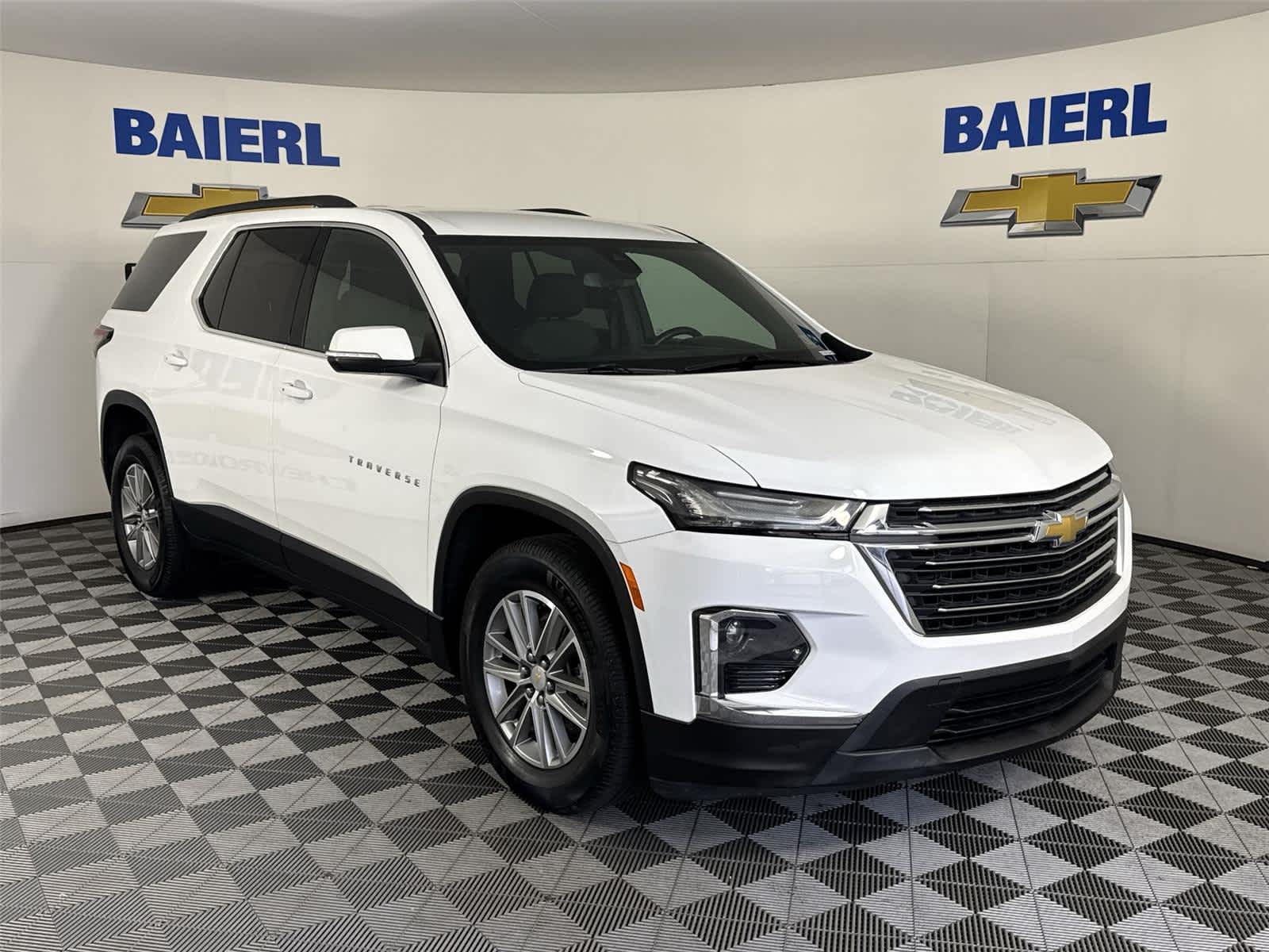 Thumbnail: 2023 Chevrolet Traverse - 7