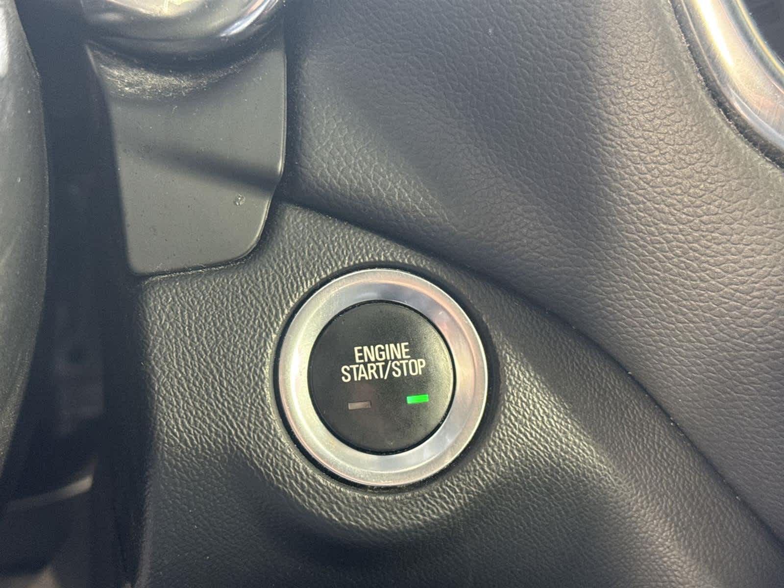 Thumbnail: 2022 Chevrolet Equinox - 28