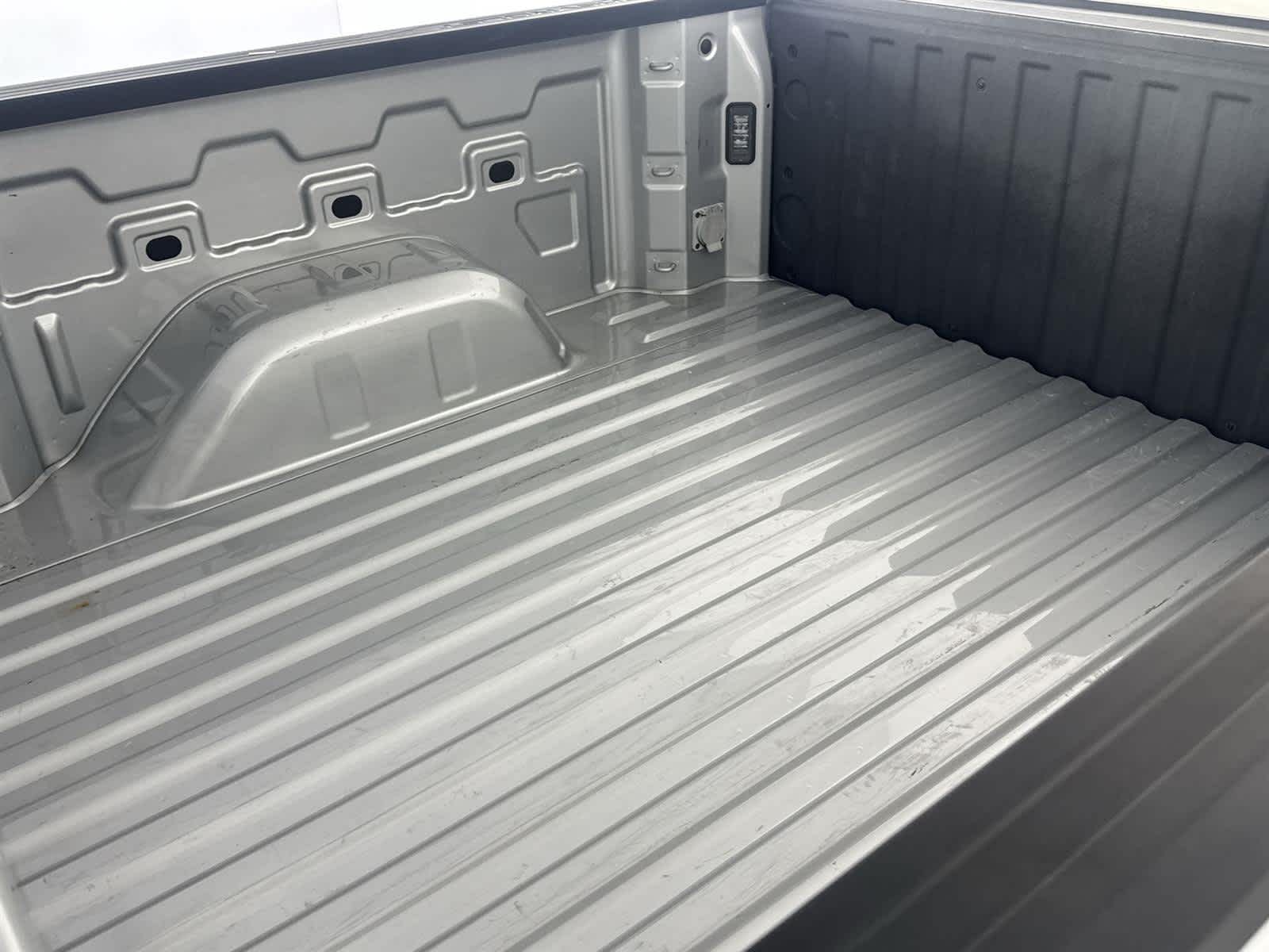 Thumbnail: 2022 Chevrolet Silverado 1500 - 15