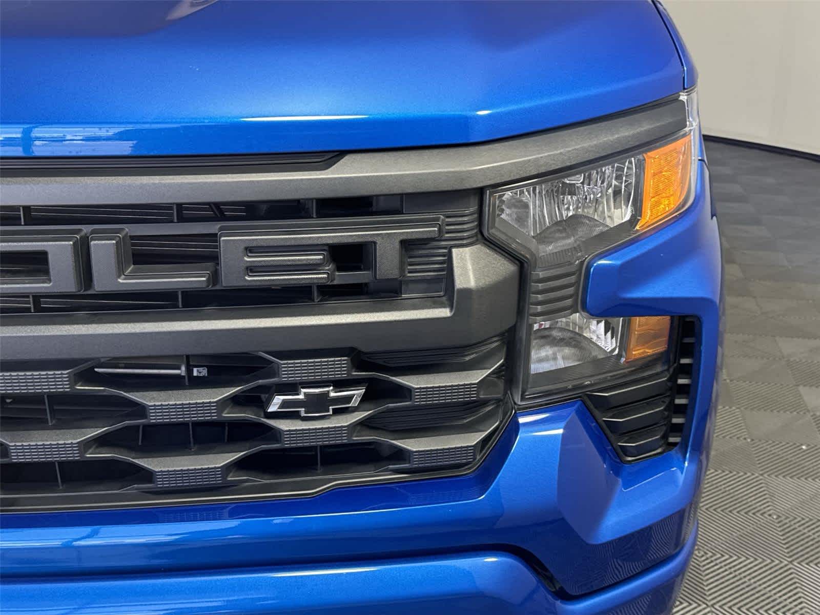 Thumbnail: 2022 Chevrolet Silverado 1500 - 8