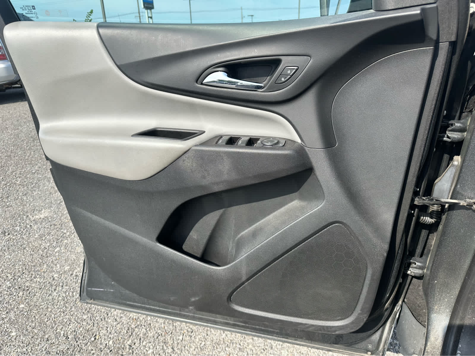 Thumbnail: 2019 Chevrolet Equinox - 16