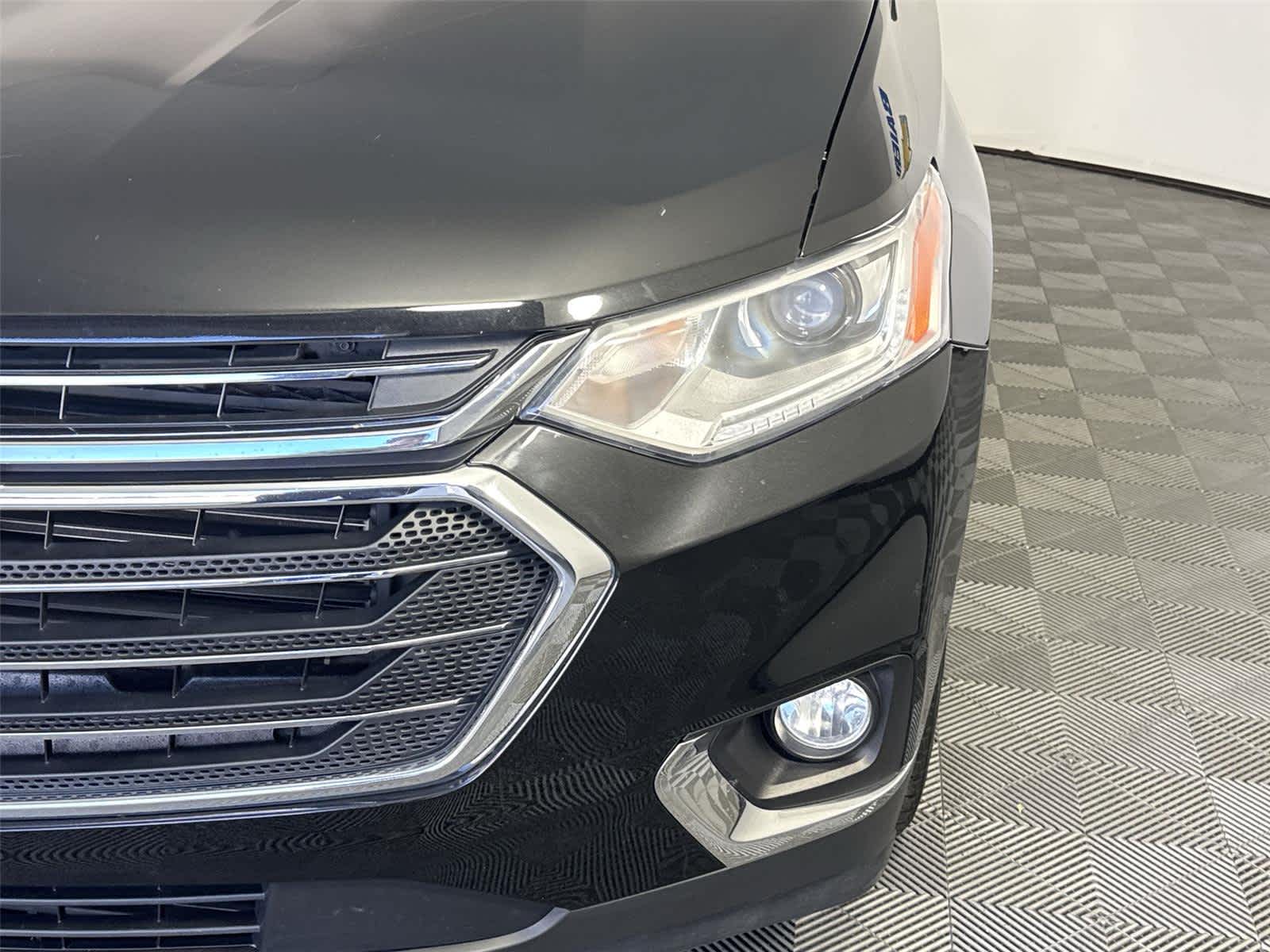 Thumbnail: 2018 Chevrolet Traverse - 9