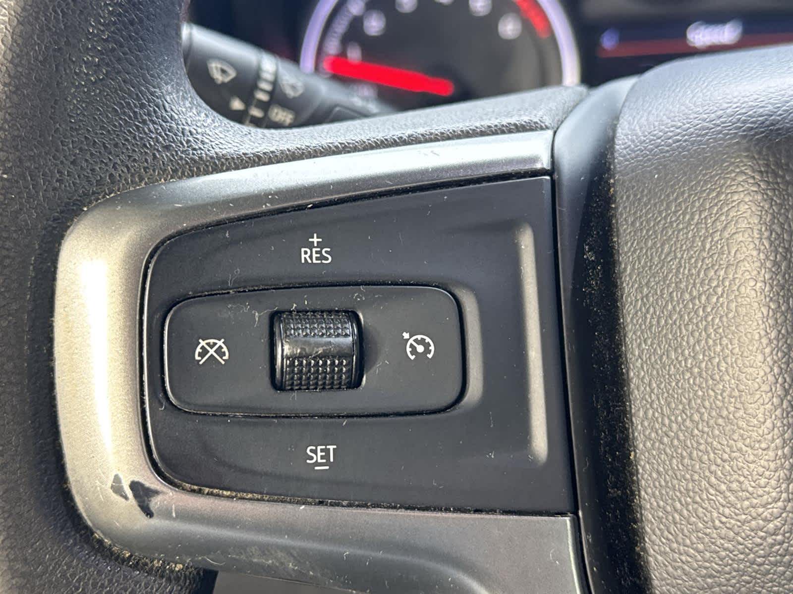 Thumbnail: 2020 Chevrolet Silverado 1500 - 22