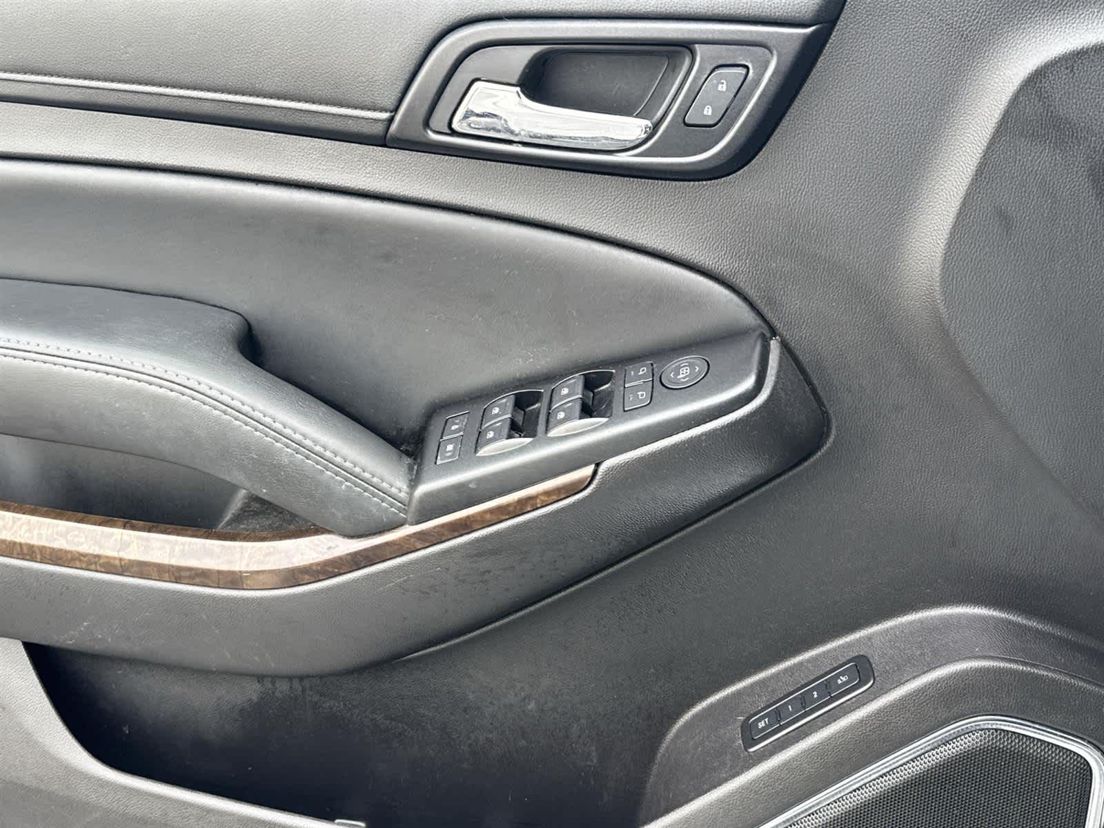 Thumbnail: 2016 Chevrolet Tahoe - 22