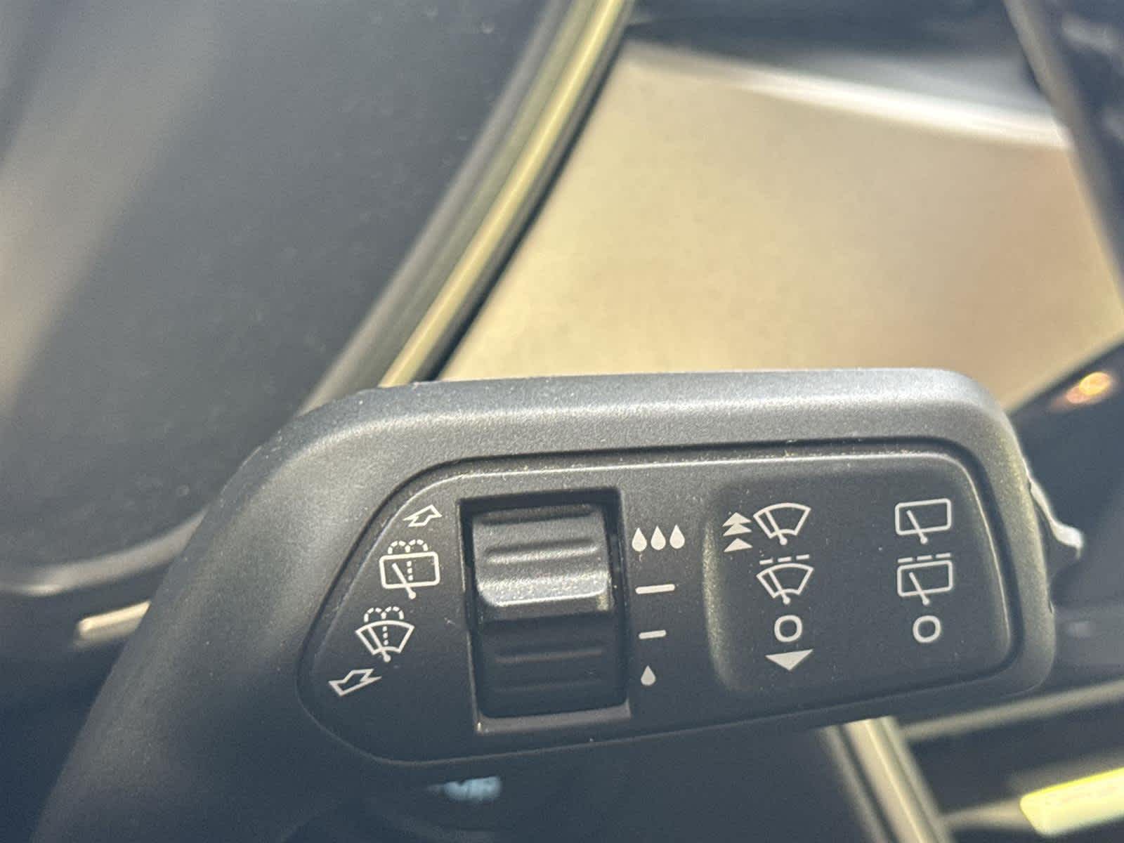 Thumbnail: 2022 Ford Escape - 26