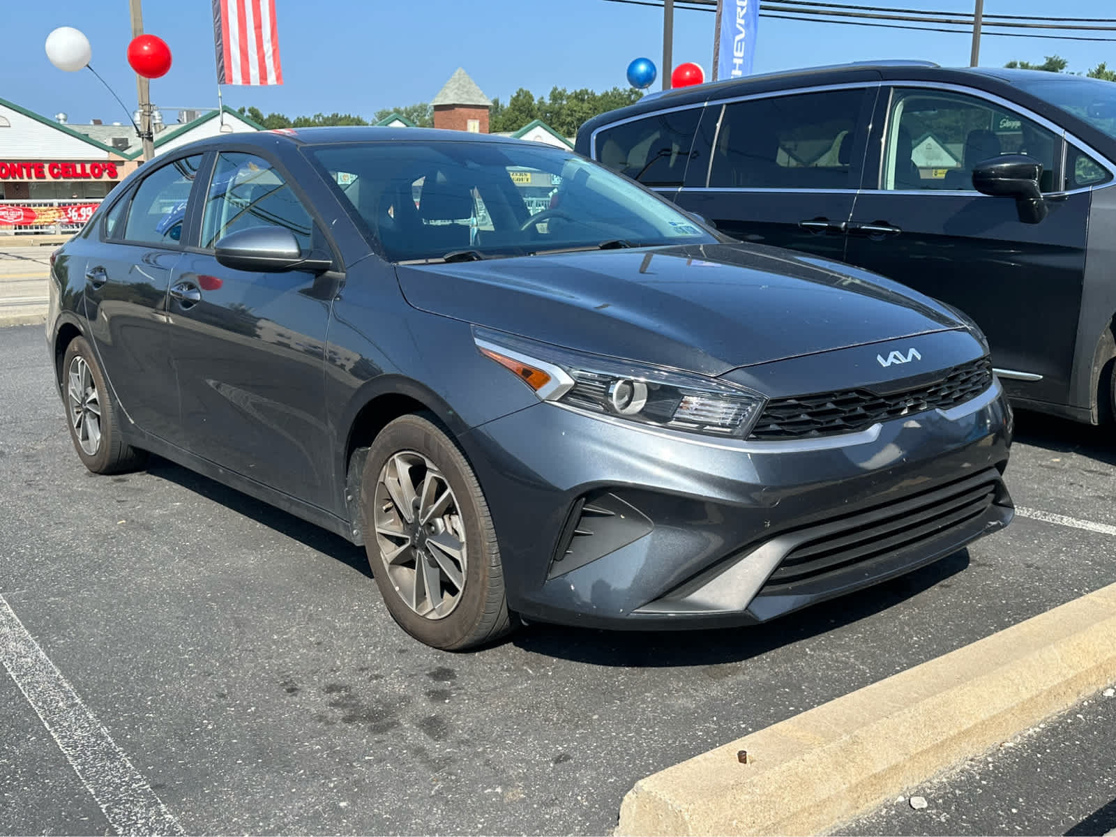 Thumbnail: 2023 Kia Forte - 3