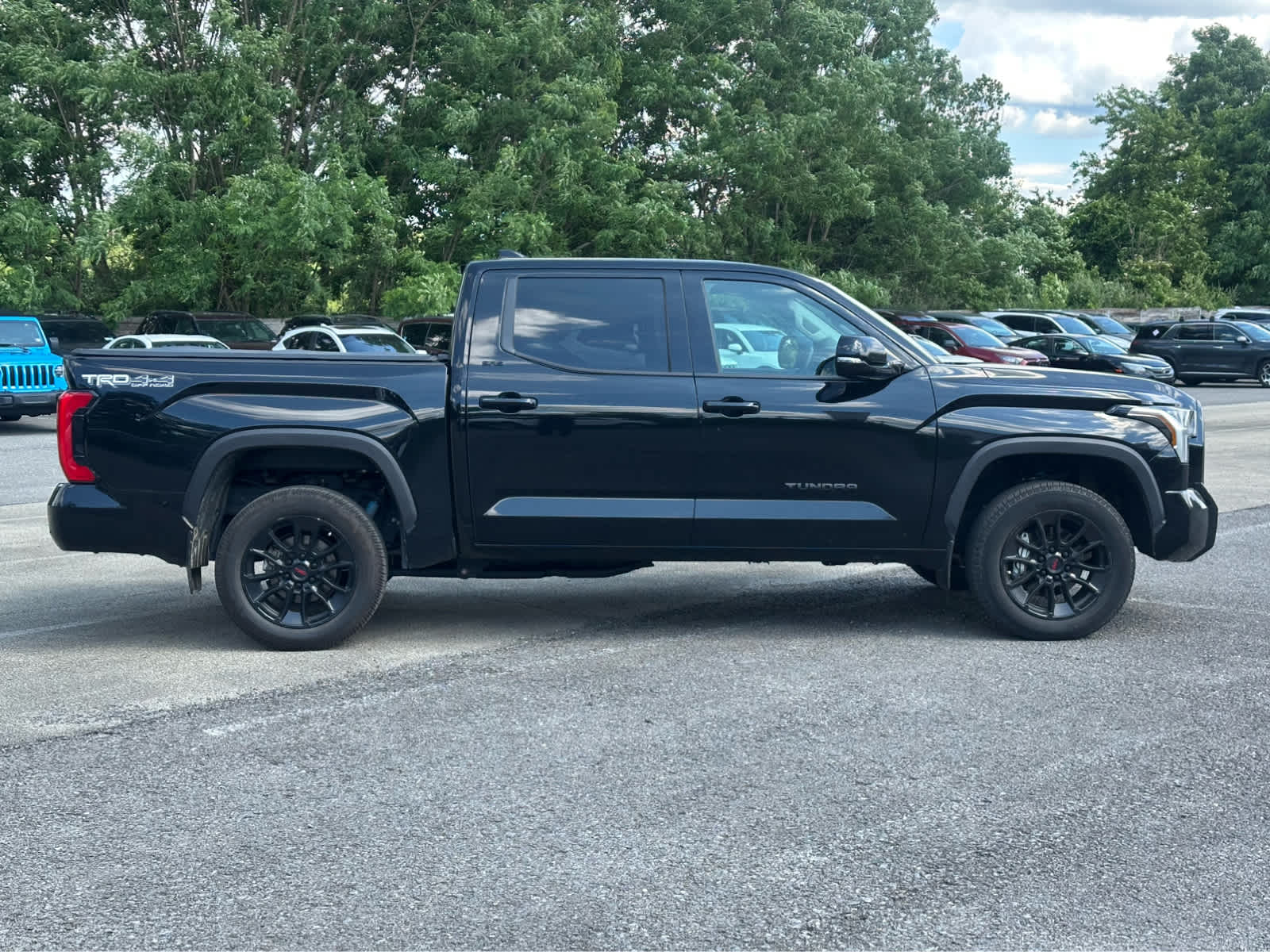 Thumbnail: 2023 Toyota Tundra - 8
