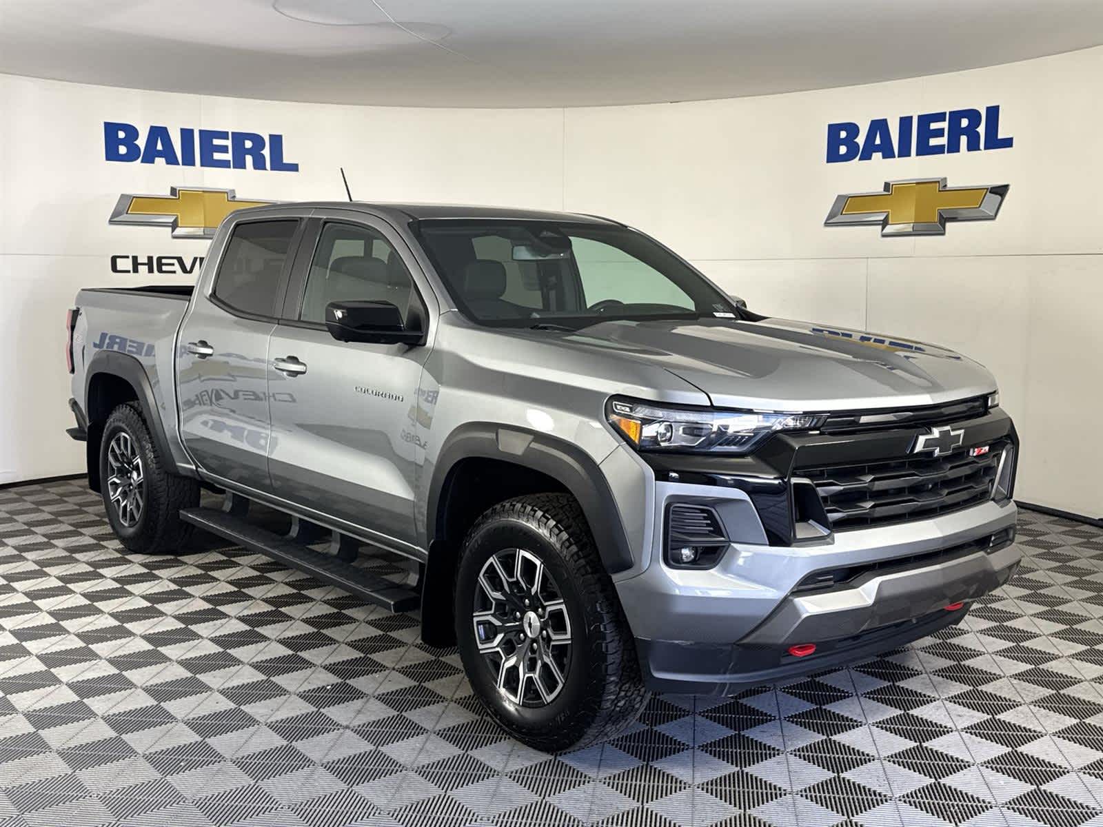 Thumbnail: 2023 Chevrolet Colorado - 7