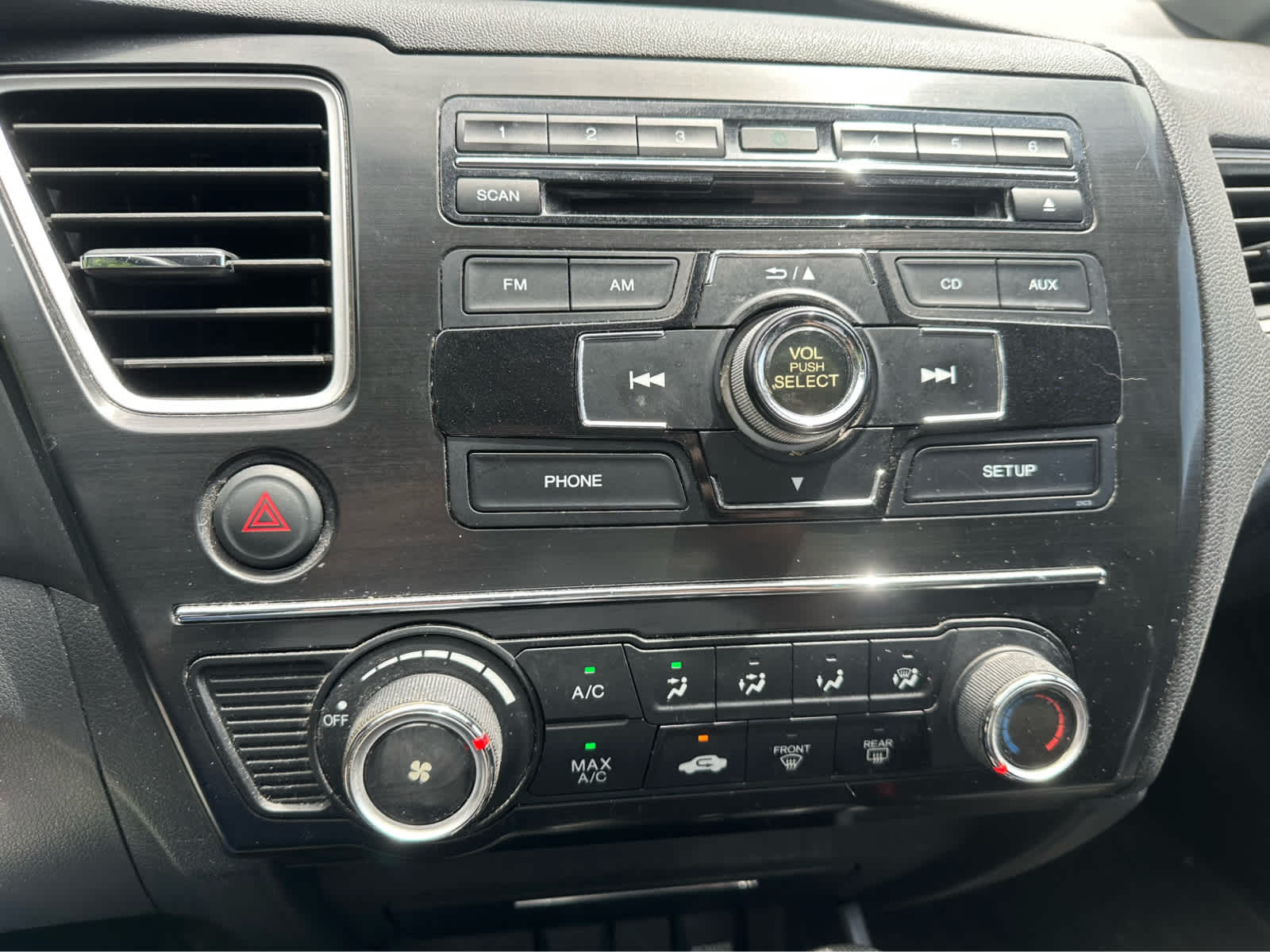 Thumbnail: 2013 Honda Civic - 16