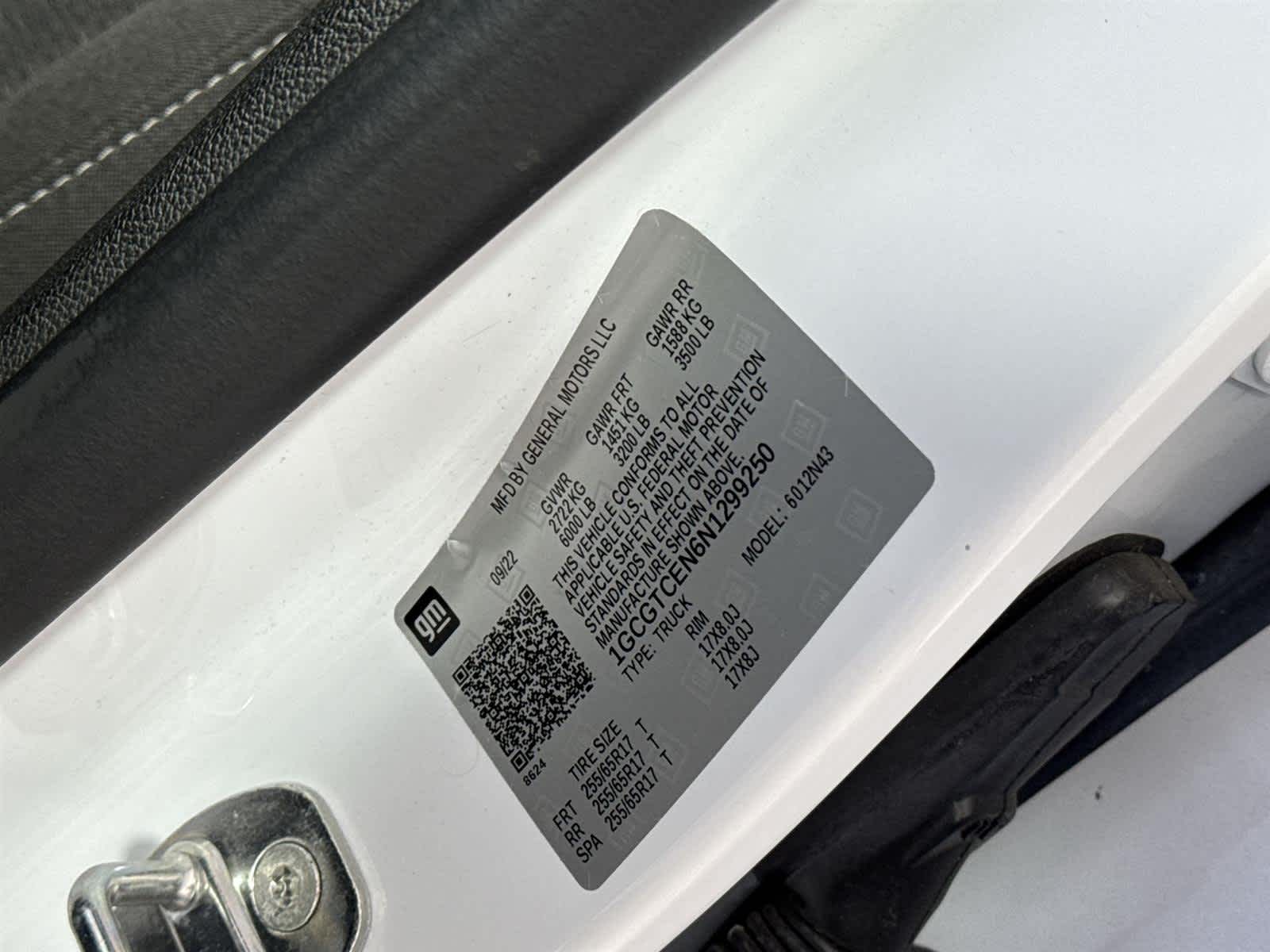 Thumbnail: 2022 Chevrolet Colorado - 30