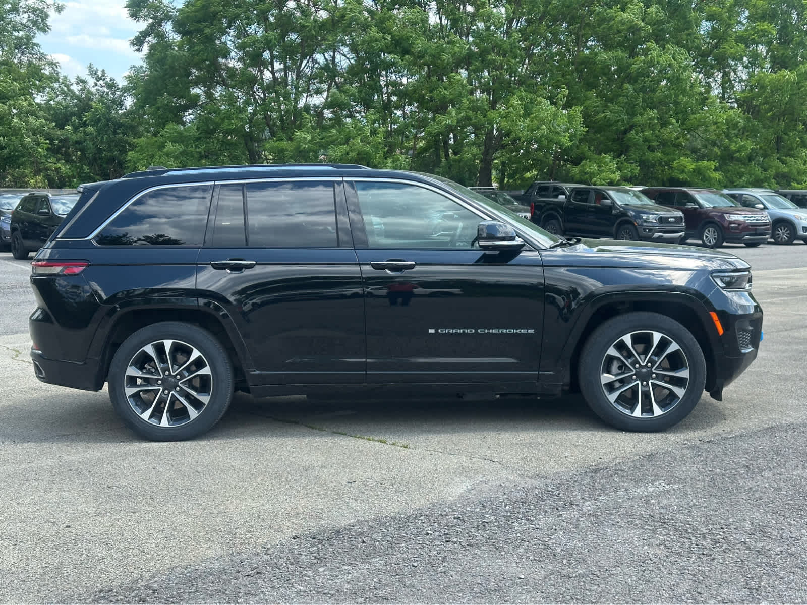 Thumbnail: 2023 Jeep Grand Cherokee - 5