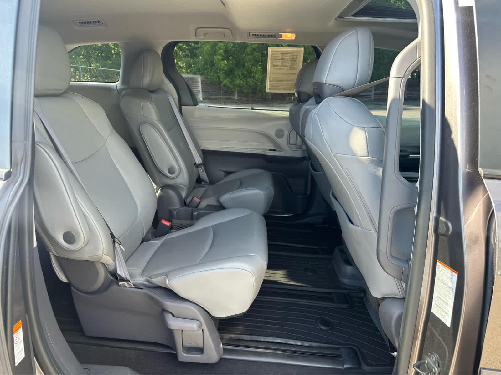 Thumbnail: 2021 Toyota Sienna - 22