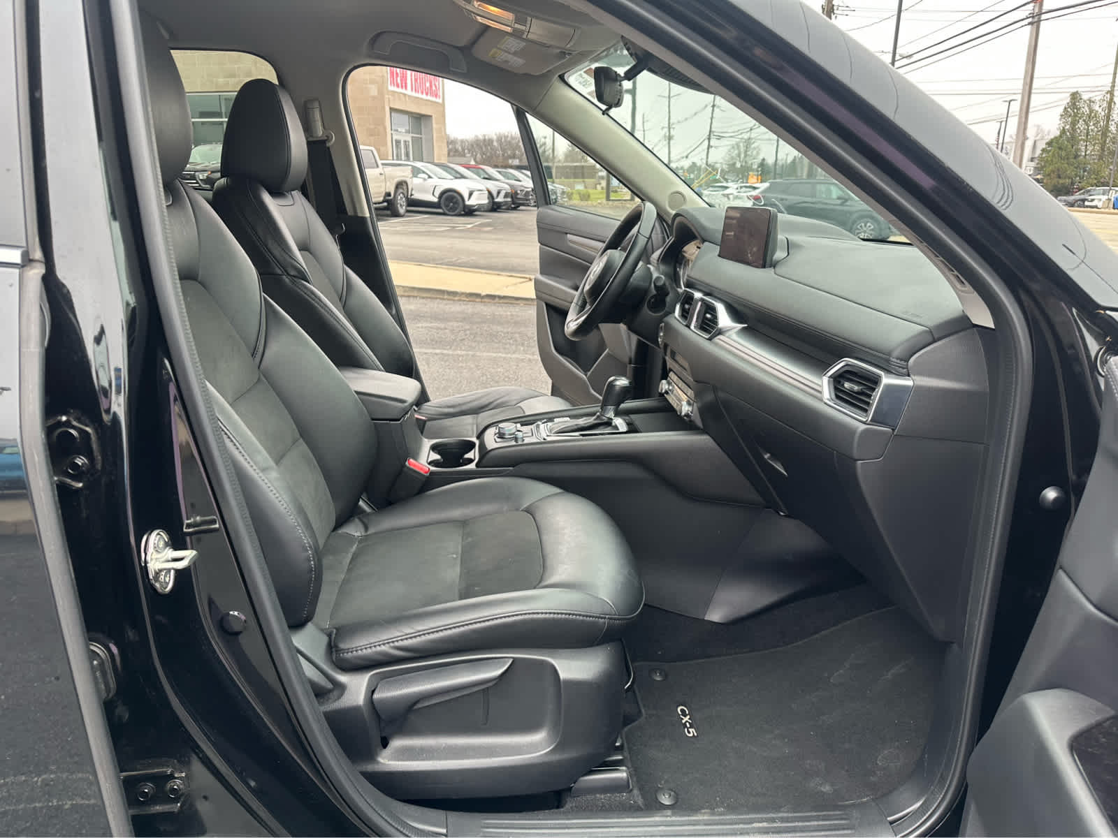 Thumbnail: 2023 Mazda CX-5 - 19