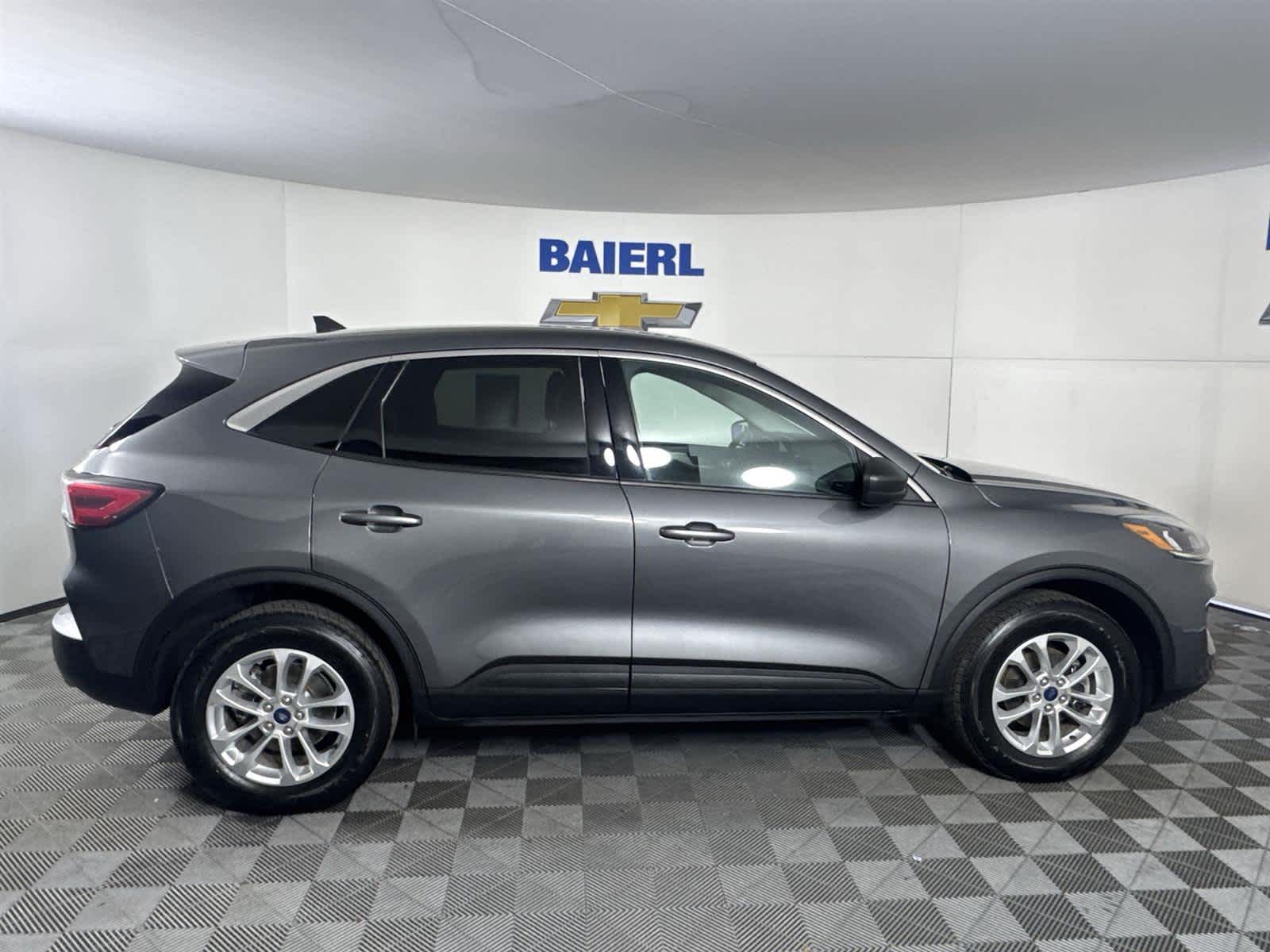 Thumbnail: 2022 Ford Escape - 6