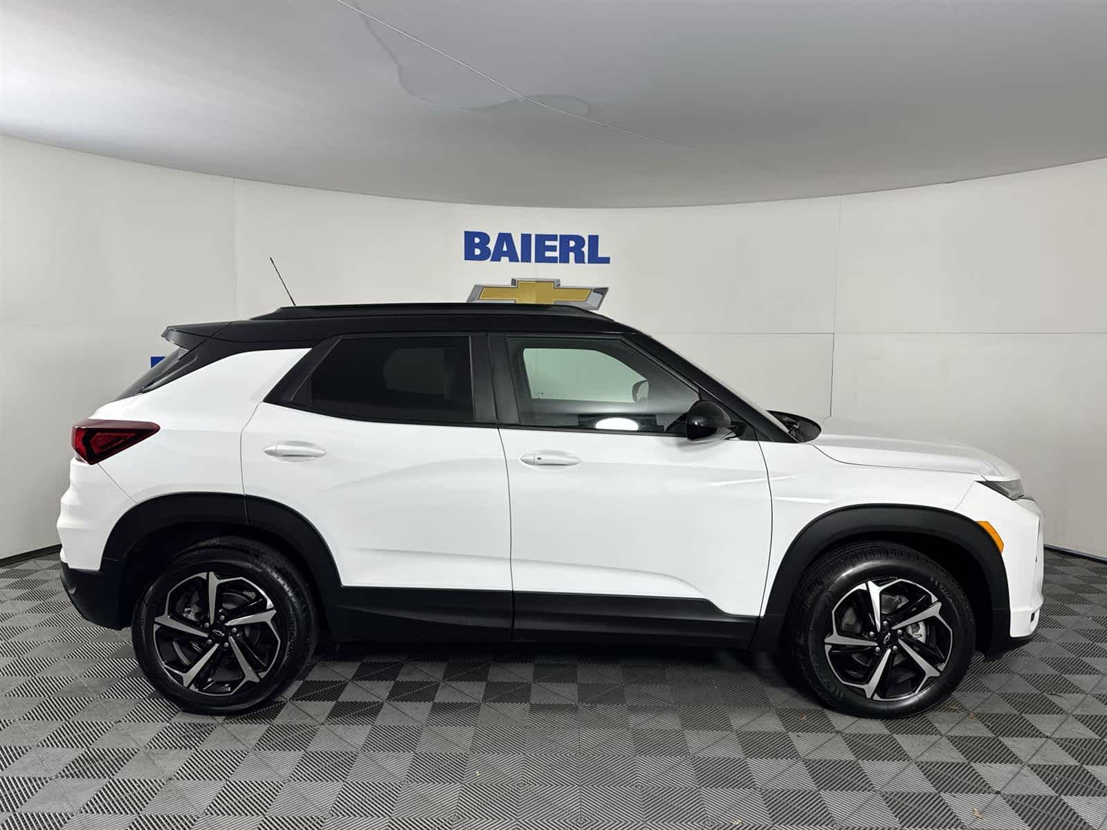 Thumbnail: 2023 Chevrolet TrailBlazer - 6