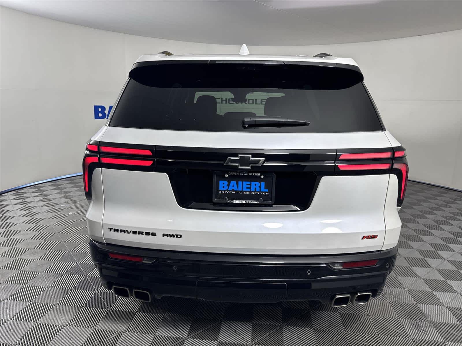 Thumbnail: 2024 Chevrolet Traverse - 4