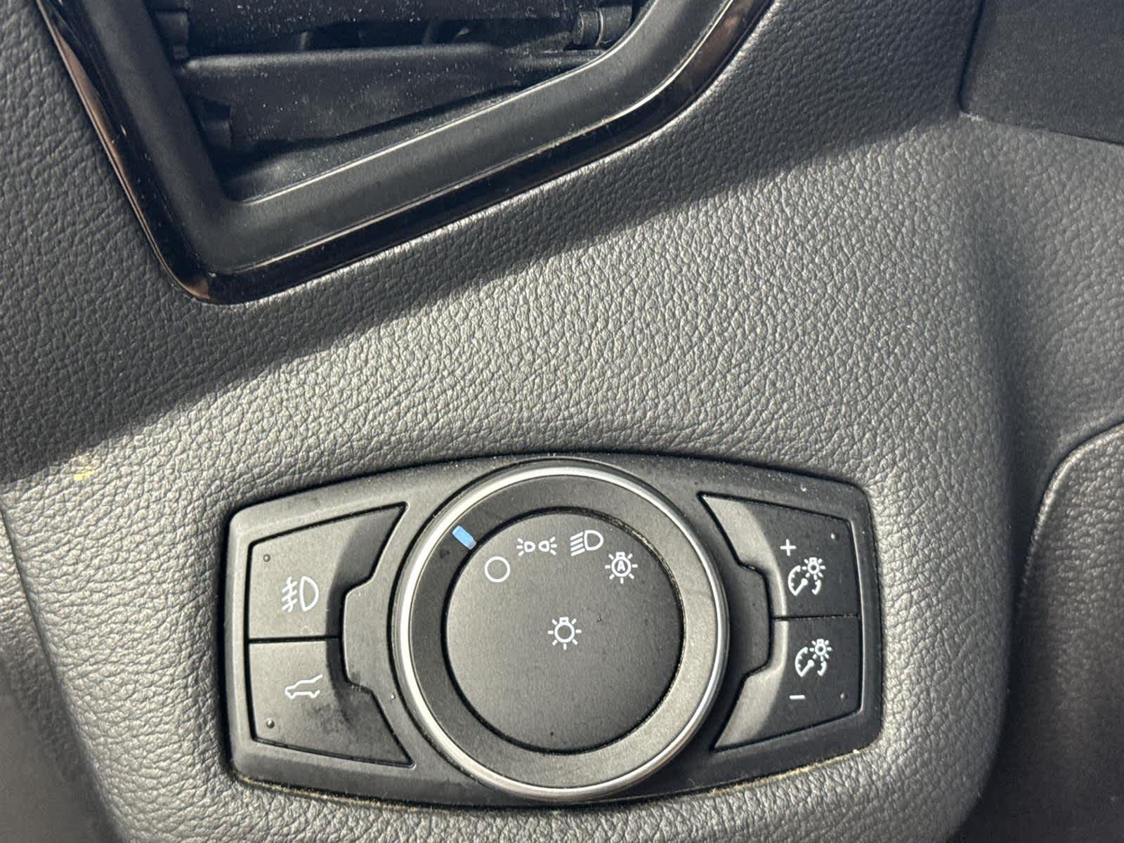 Thumbnail: 2018 Ford Escape - 24