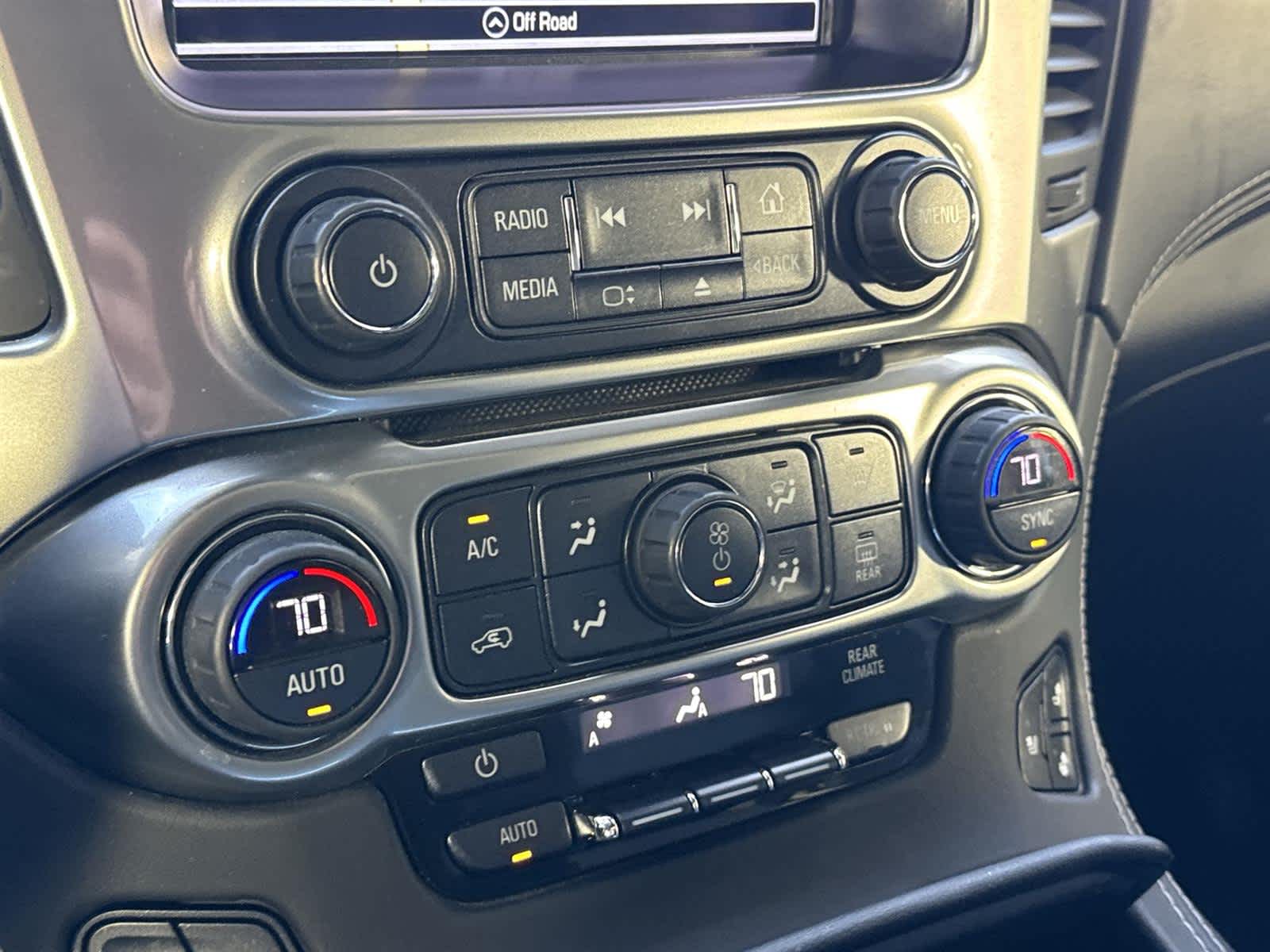 Thumbnail: 2017 Chevrolet Tahoe - 21