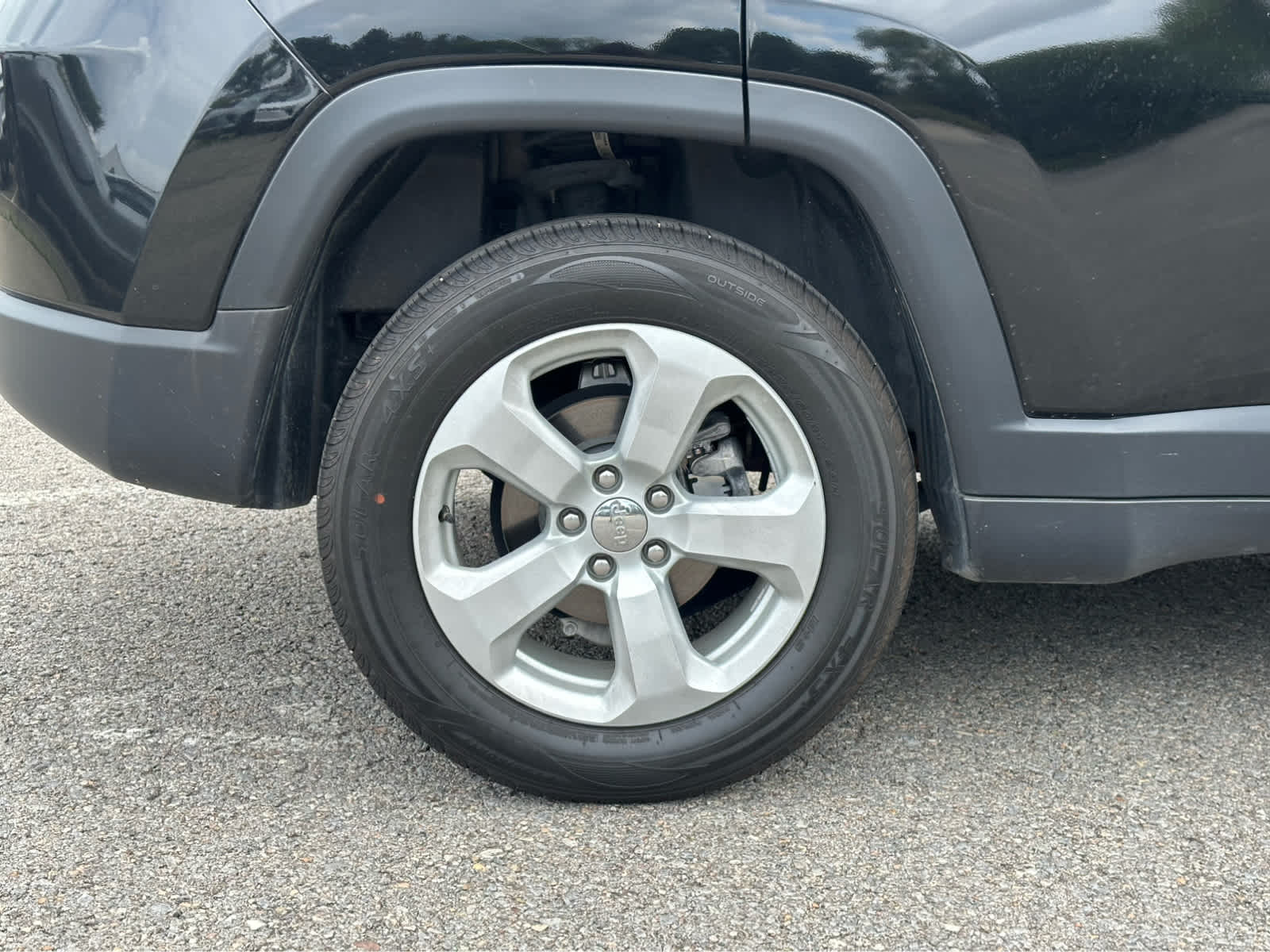 Thumbnail: 2020 Jeep Compass - 21