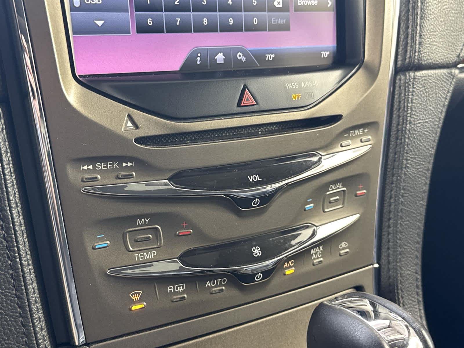 Thumbnail: 2014 Lincoln MKX - 19