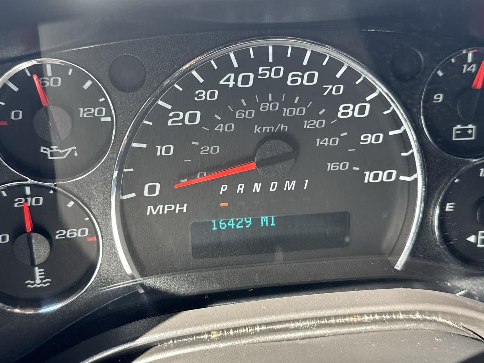 Thumbnail: 2024 GMC Savana - 25