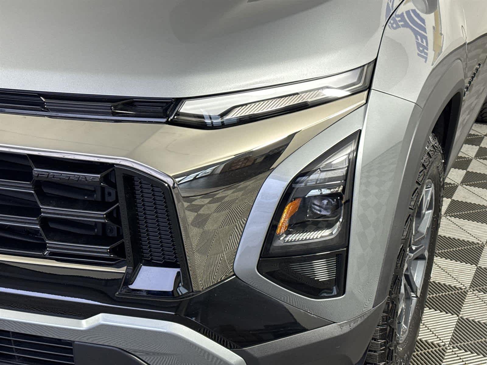 Thumbnail: 2025 Chevrolet Equinox - 9