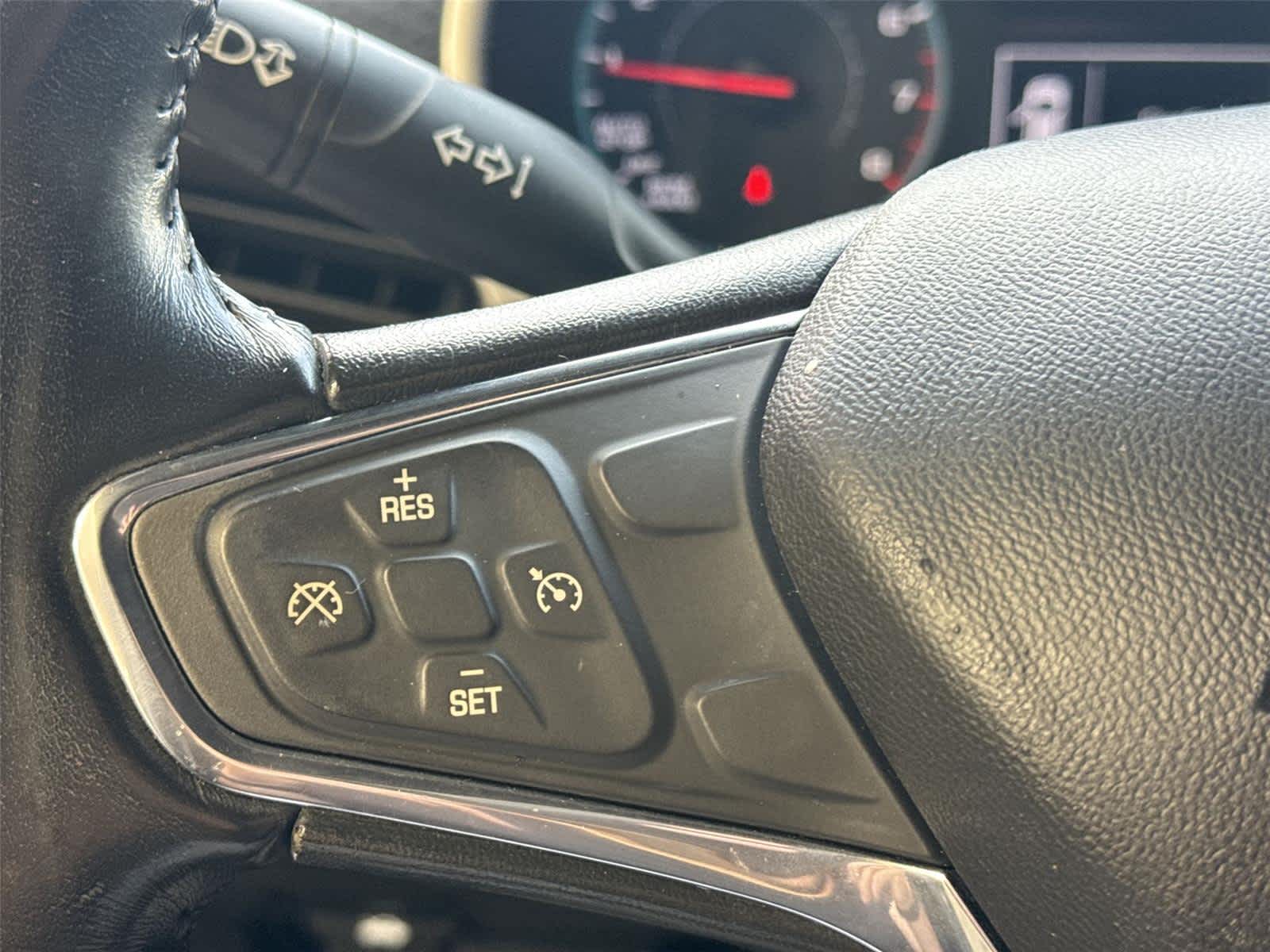 Thumbnail: 2021 Chevrolet Malibu - 24