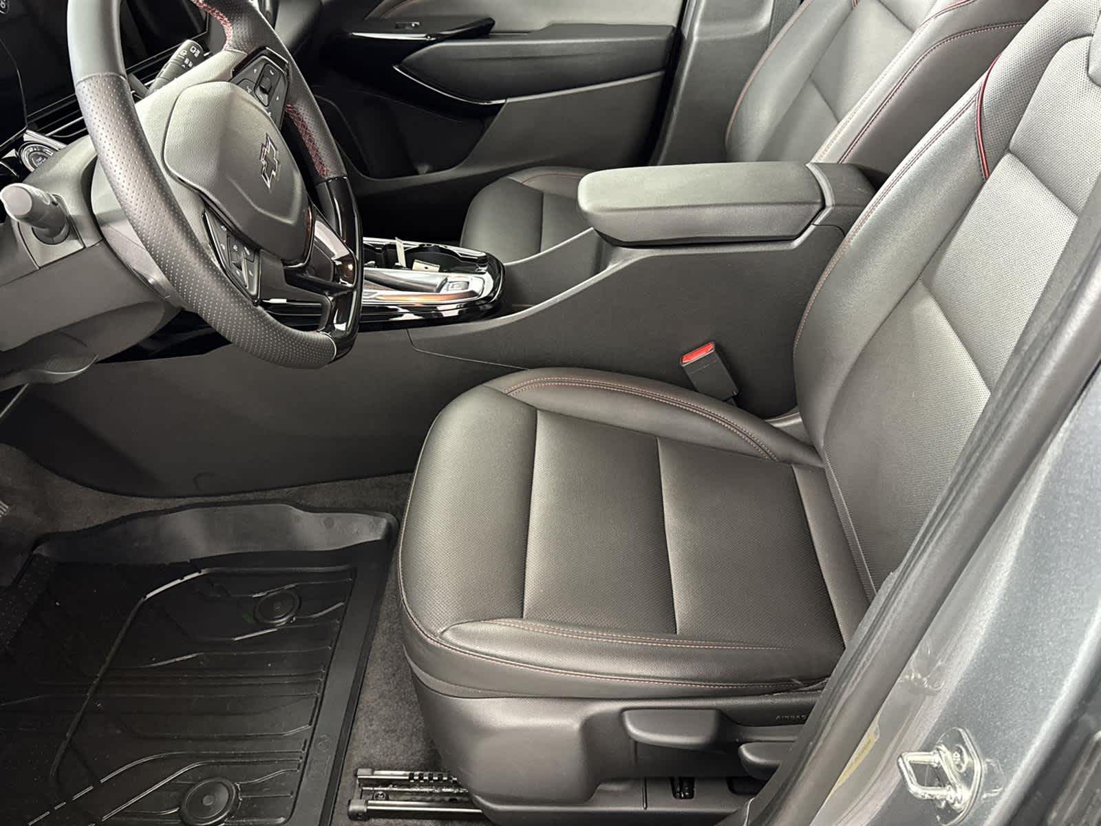 Thumbnail: 2025 Chevrolet Trax - 11