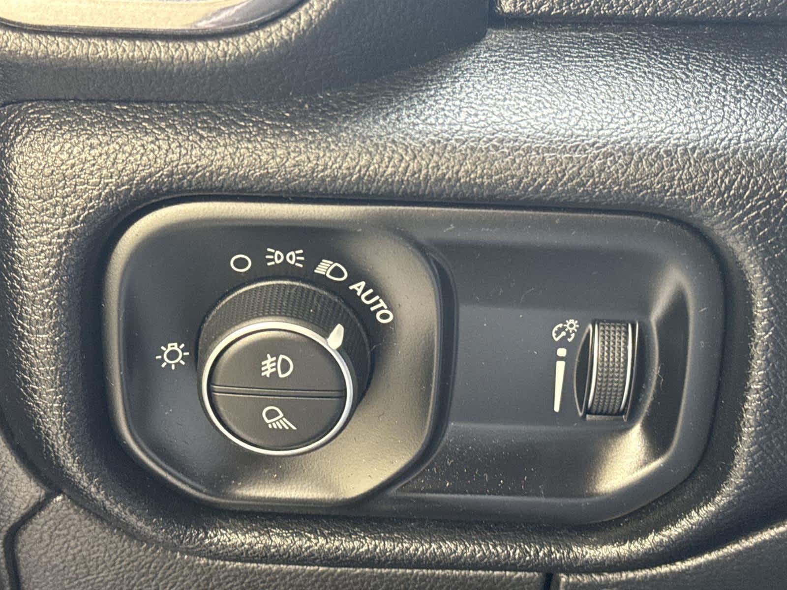 Thumbnail: 2021 RAM 1500 - 23