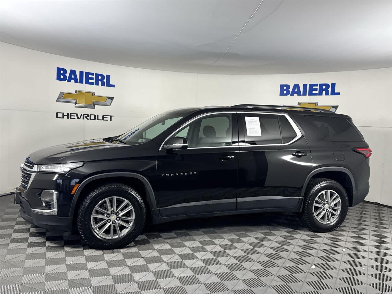 Thumbnail: 2023 Chevrolet Traverse - 2