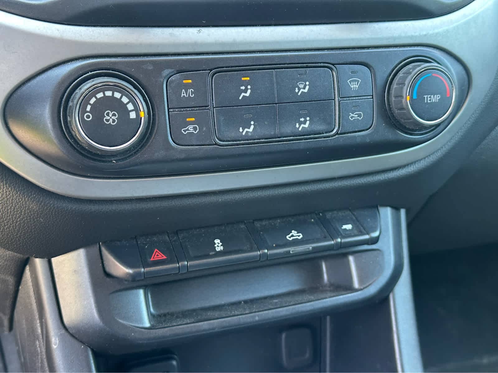 Thumbnail: 2020 Chevrolet Colorado - 15