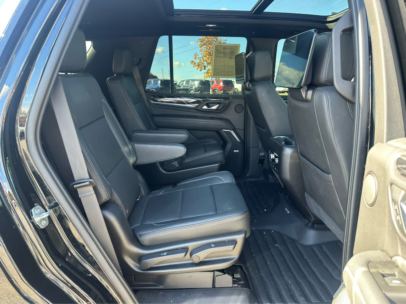Thumbnail: 2021 GMC Yukon - 25
