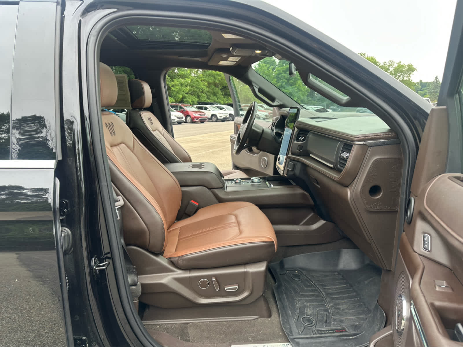 Thumbnail: 2023 Ford Expedition MAX - 21